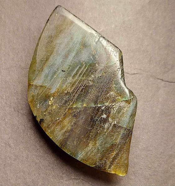 Labradorite Lips Carving