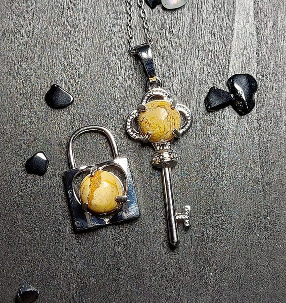 SALE!!! Heart Crystal Lock and Key Pendant Set