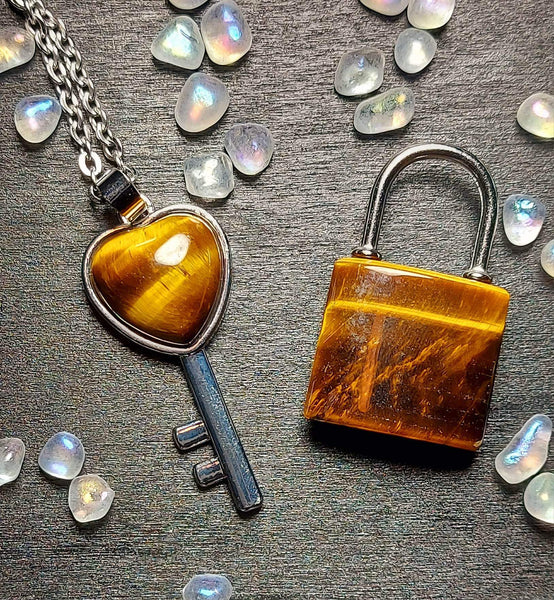 SALE!!! Crystal Lock & Key Pendant Set